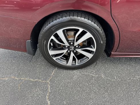 Used 2019 Honda Odyssey Elite image 17