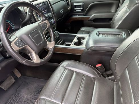 Used 2018 GMC Sierra 2500 Denali w/ Duramax Plus Package AWD/4WD image 7