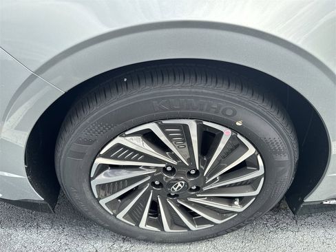 New 2025 Hyundai Sonata SEL image 10