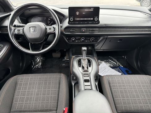 Used 2025 Honda HR-V Sport image 2