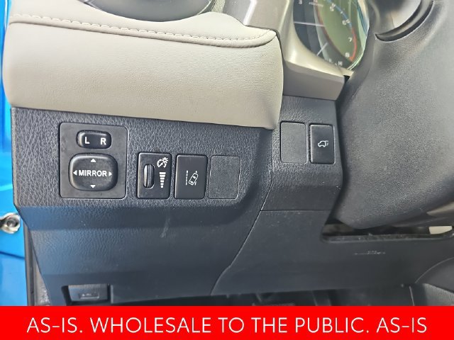 Used 2018 Toyota RAV4 Limited FWD image 15