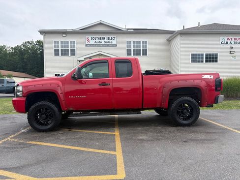 Used 2011 Chevrolet Silverado 1500 LT w/ All-Star Edition AWD/4WD image 1