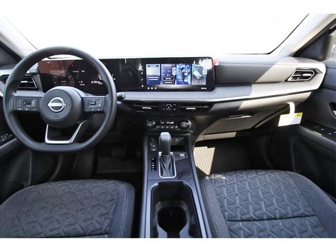 New 2026 Nissan Kicks SV image 9