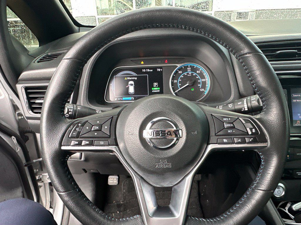Used 2018 Nissan Leaf SV FWD image 9