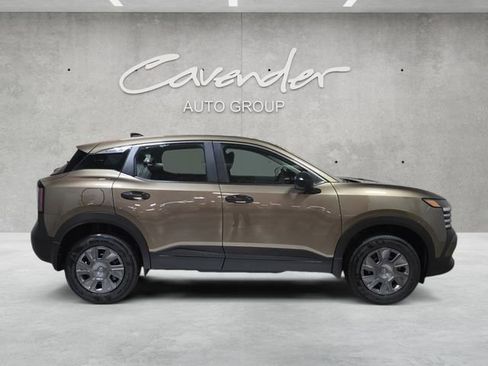 Used 2026 Nissan Kicks S FWD image 17