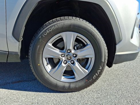 Certified 2022 Toyota RAV4 XLE image 9