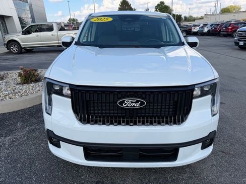 New 2025 Ford Maverick Lobo image 3