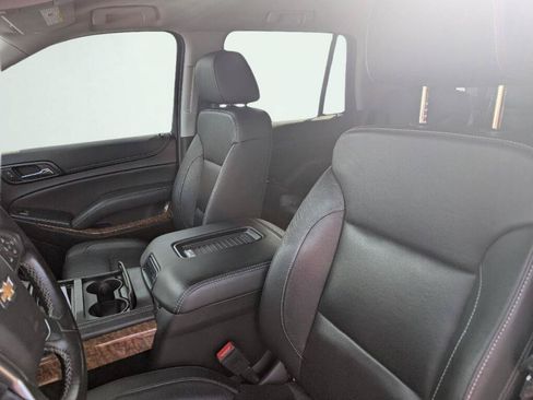 Used 2020 Chevrolet Tahoe Premier AWD/4WD image 10