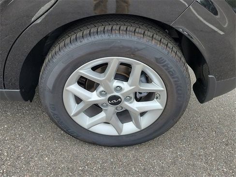 New 2025 Kia Soul LX w/ LX Technology Package image 36