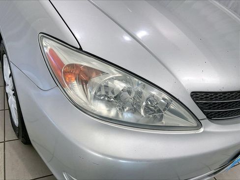 Used 2004 Toyota Camry LE FWD image 31
