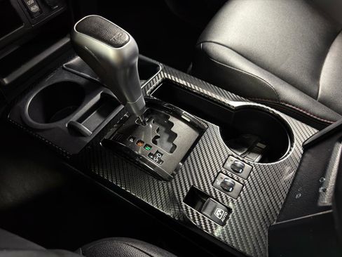 Used 2018 Toyota 4Runner TRD Off-Road Premium image 23