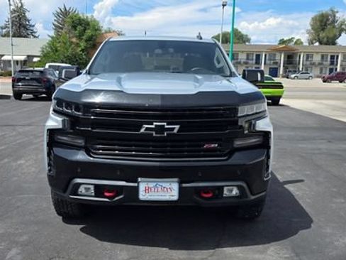 Used 2020 Chevrolet Silverado 1500 LT Trail Boss w/ Convenience Package AWD/4WD image 2