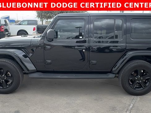 Used 2021 Jeep Wrangler Unlimited Sahara image 8