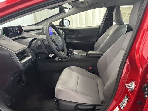 New 2026 Toyota Prius FWD image 3
