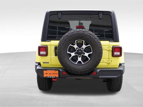 Used 2022 Jeep Wrangler Unlimited Rubicon AWD/4WD image 6