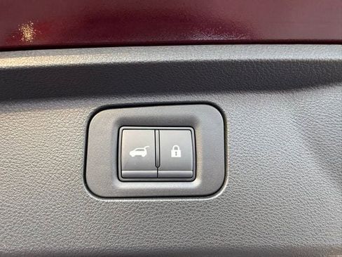 New 2026 Nissan Armada SL image 19