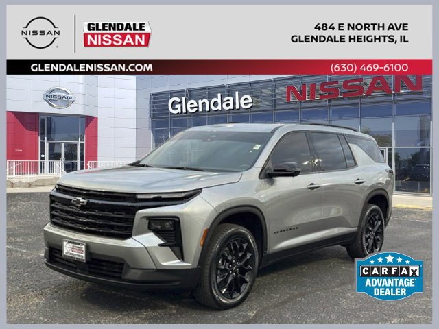Used 2025 Chevrolet Traverse LT w/ Midnight/Sport Edition FWD image 1