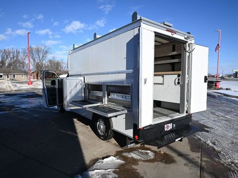 Used 2024 Ford E-350 and Econoline 350 Super Duty w/ Power Windows & Locks Group image 20