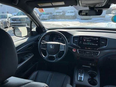 Used 2023 Honda Passport TrailSport image 41