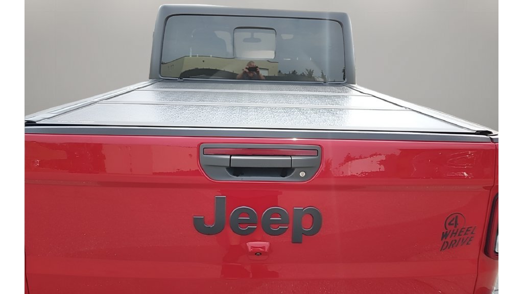 Used 2021 Jeep Gladiator Sport AWD/4WD image 27
