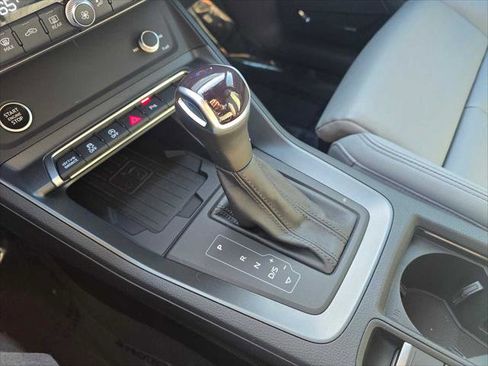 Used 2024 Audi Q3 2.0T Premium Plus w/ Premium Plus Package image 30