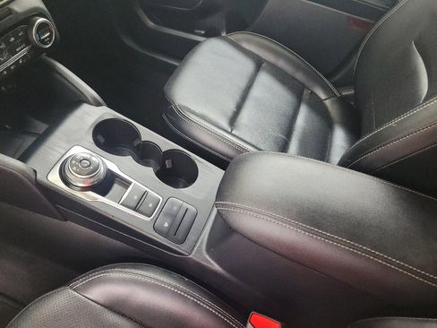 Used 2021 Ford Escape SEL w/ Technology Package FWD image 26