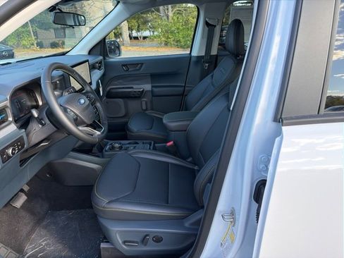 New 2025 Ford Maverick Lobo image 9