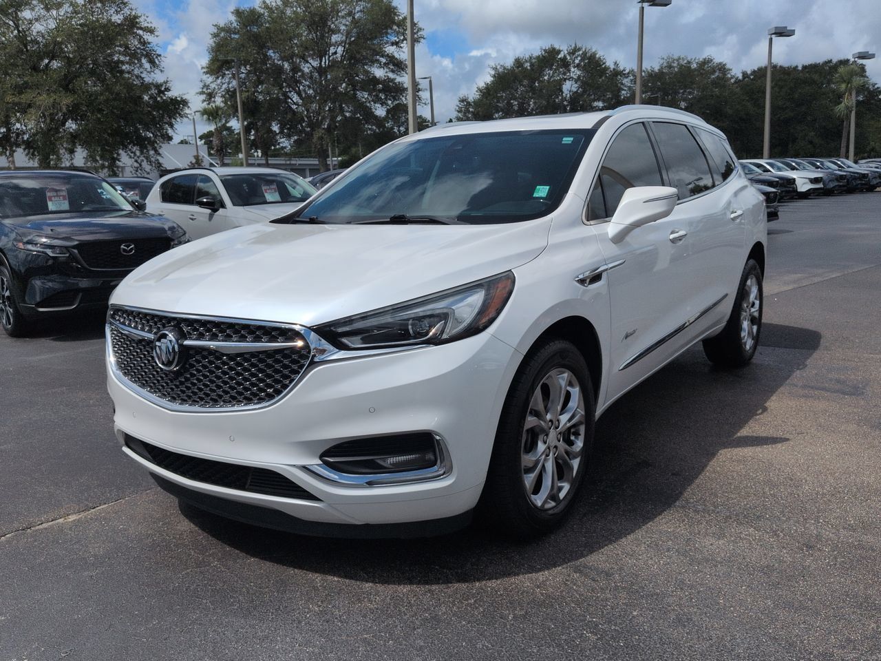 Used 2020 Buick Enclave Avenir w/ Avenir Technology Package AWD/4WD image 8