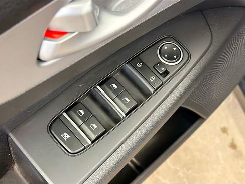 Used 2023 Kia Forte LXS image 18