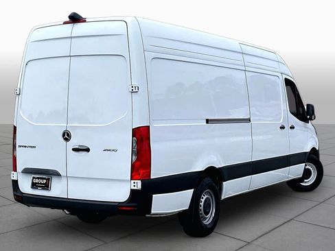 Used 2025 Mercedes-Benz Sprinter 2500 image 13