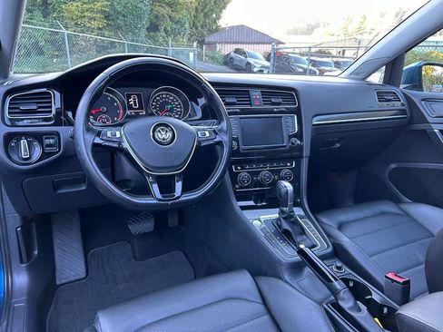 Used 2017 Volkswagen Golf SEL FWD image 14