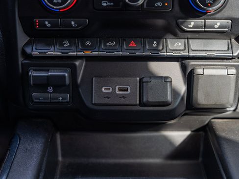 Used 2021 Chevrolet Silverado 1500 LT Trail Boss w/ Convenience Package II image 31