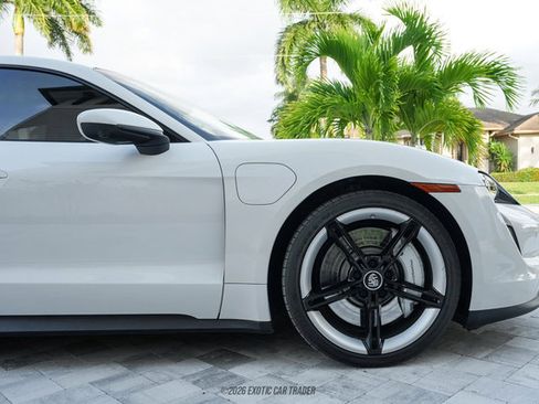 Used 2024 Porsche Taycan RWD image 11