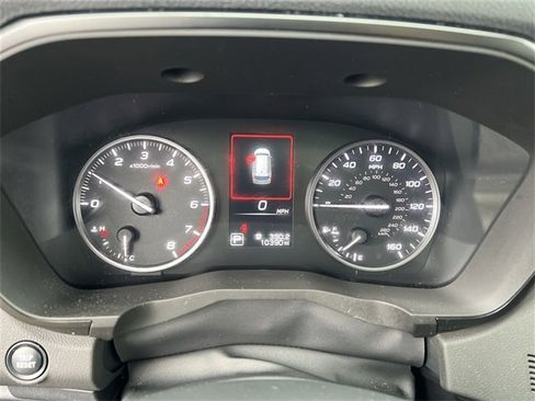 Used 2024 Subaru Ascent Onyx Edition image 10