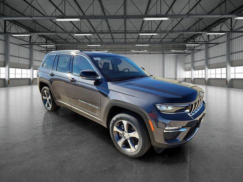 New 2024 Jeep Grand Cherokee Limited 4xe image 4
