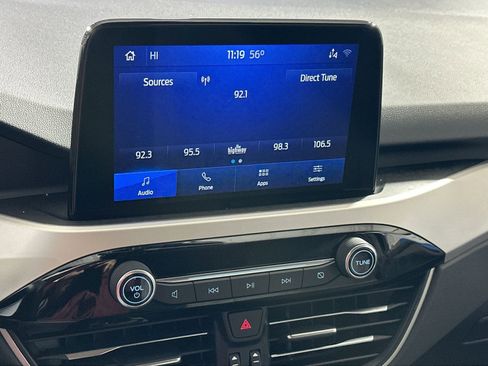 Used 2020 Ford Escape SE image 23