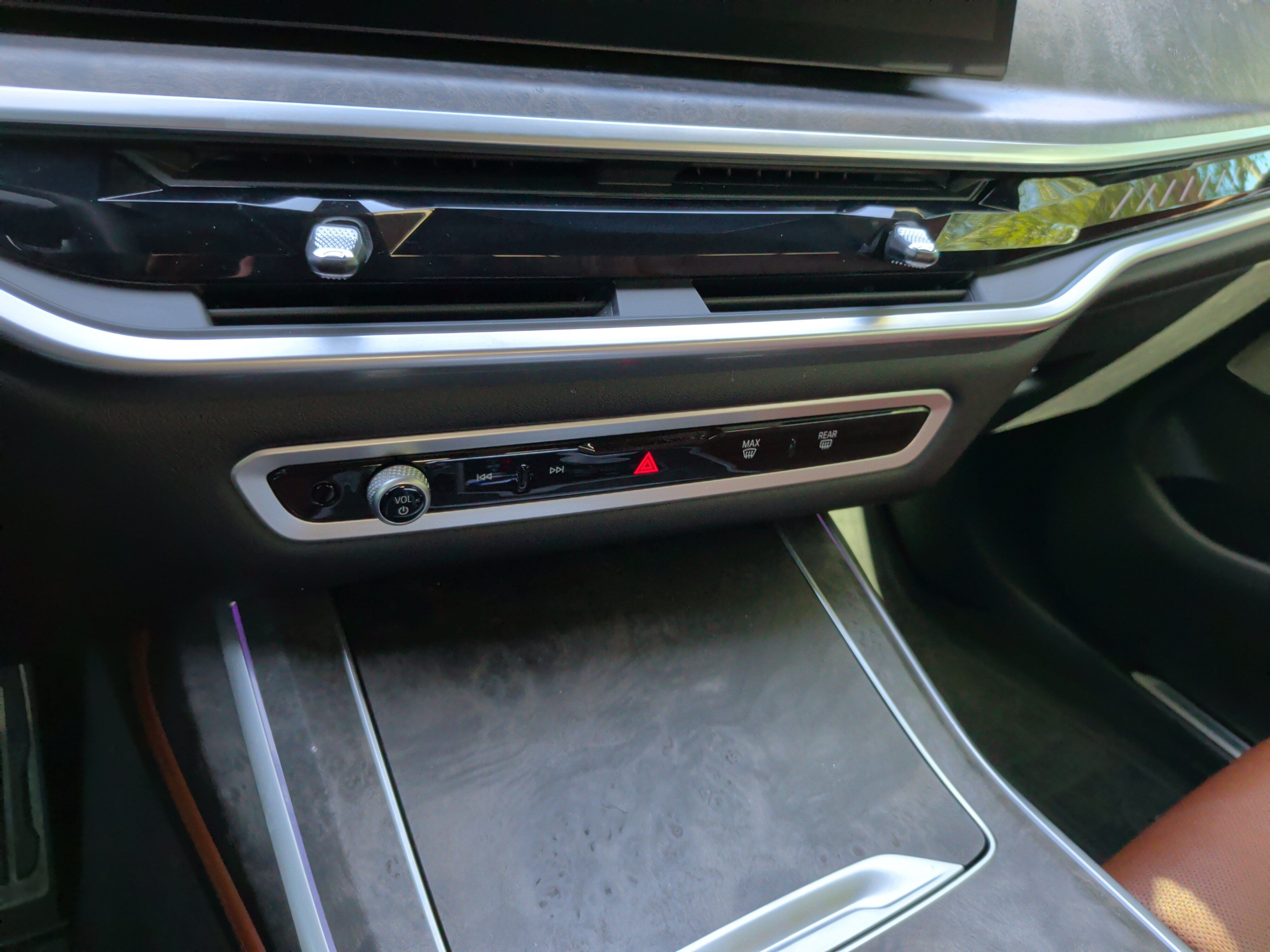 Used 2023 BMW X7 M60i w/ Executive Package AWD/4WD image 21