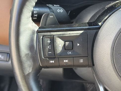 Used 2023 Nissan Pathfinder Platinum w/ Cargo Package image 25