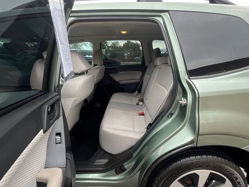 Used 2018 Subaru Forester 2.5i Premium w/ All-Weather Package image 20