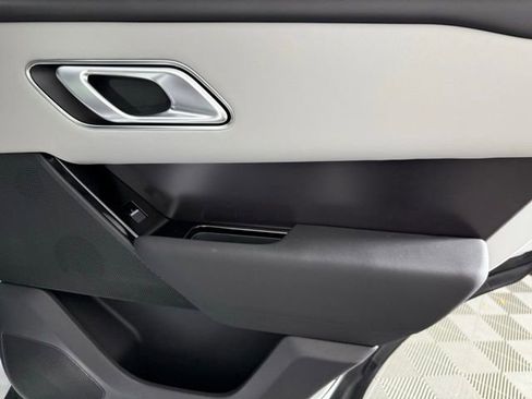 Certified 2026 Land Rover Range Rover Velar Dynamic SE image 28