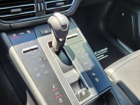 Used 2024 Porsche Macan S AWD/4WD image 30