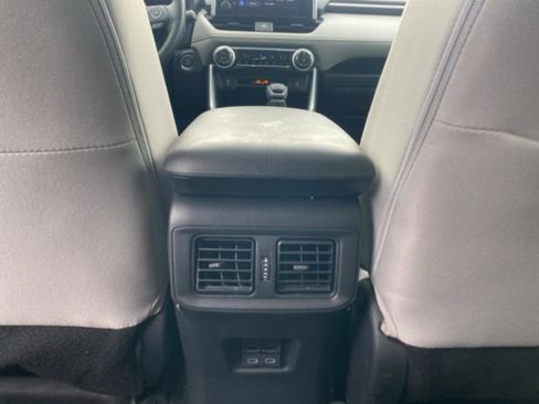 Used 2025 Toyota RAV4 XLE w/ Convenience Package image 25