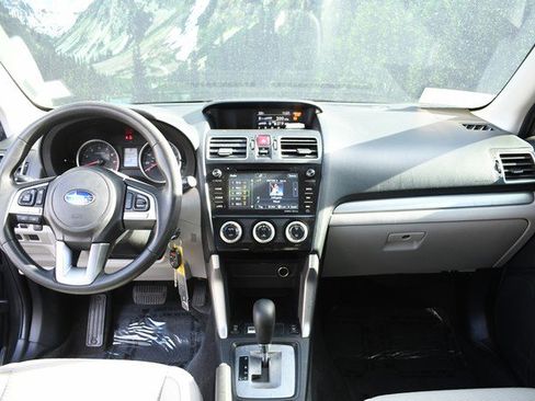 Used 2017 Subaru Forester 2.5i Premium w/ All-Weather Package image 18