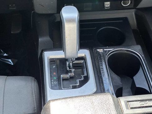 Used 2015 Toyota Tundra SR5 image 9