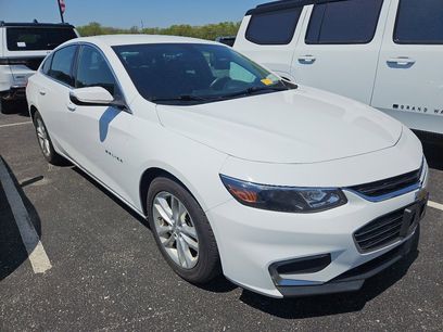 Used 2017 Chevrolet Malibu LT