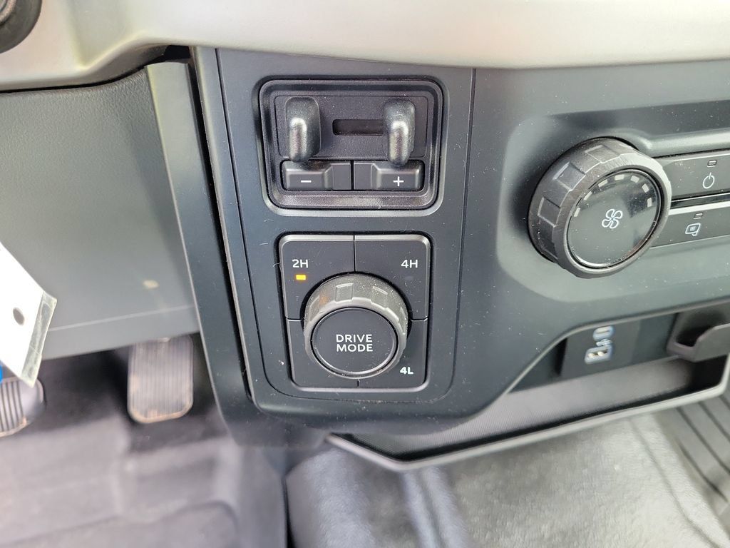 Used 2022 Ford F150 XL w/ Equipment Group 101A High AWD/4WD image 35