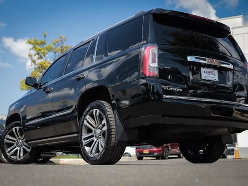 Used 2019 GMC Yukon Denali w/ Denali Ultimate Package AWD/4WD image 2