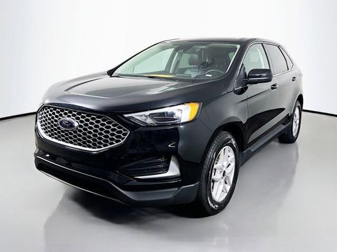 Used 2024 Ford Edge SEL image 5