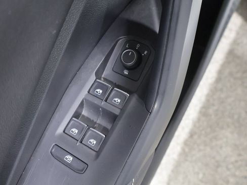 Used 2025 Volkswagen Jetta Sport FWD image 13