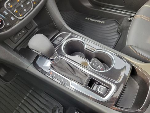 Used 2023 Chevrolet Equinox Premier image 22